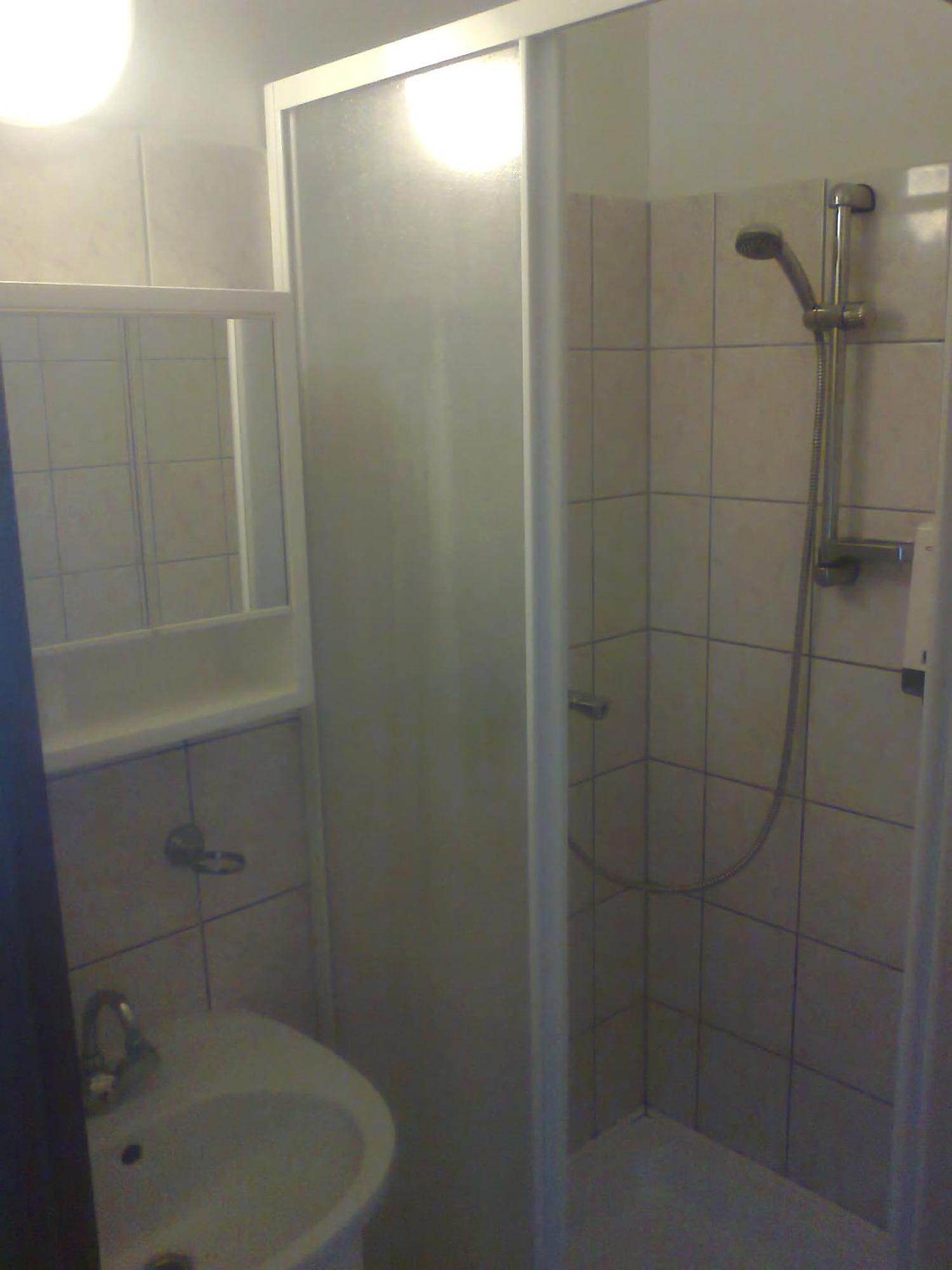 ホテルPontis Biatorbágy エクステリア 写真